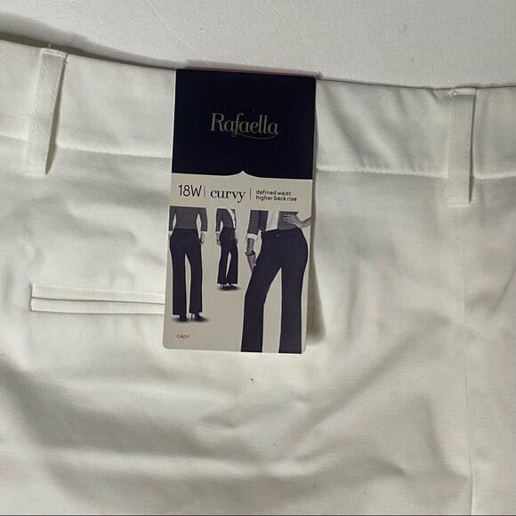 Rafaella | NWT Curvy White Capri’s - Picture 6 of 6